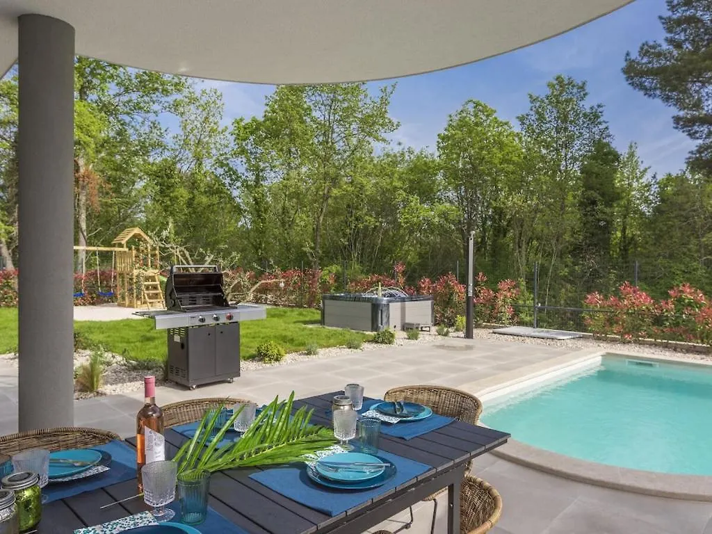 Villa Vinomore Comfortable Holiday Residence Tar-Vabriga