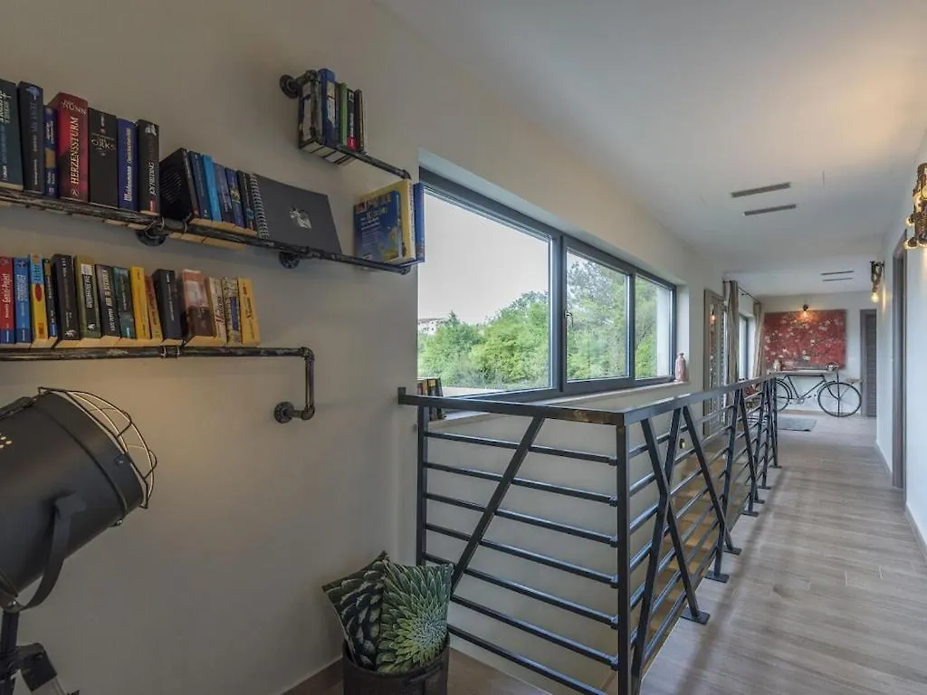 Villa Vinomore Comfortable Holiday Residence Tar-Vabriga